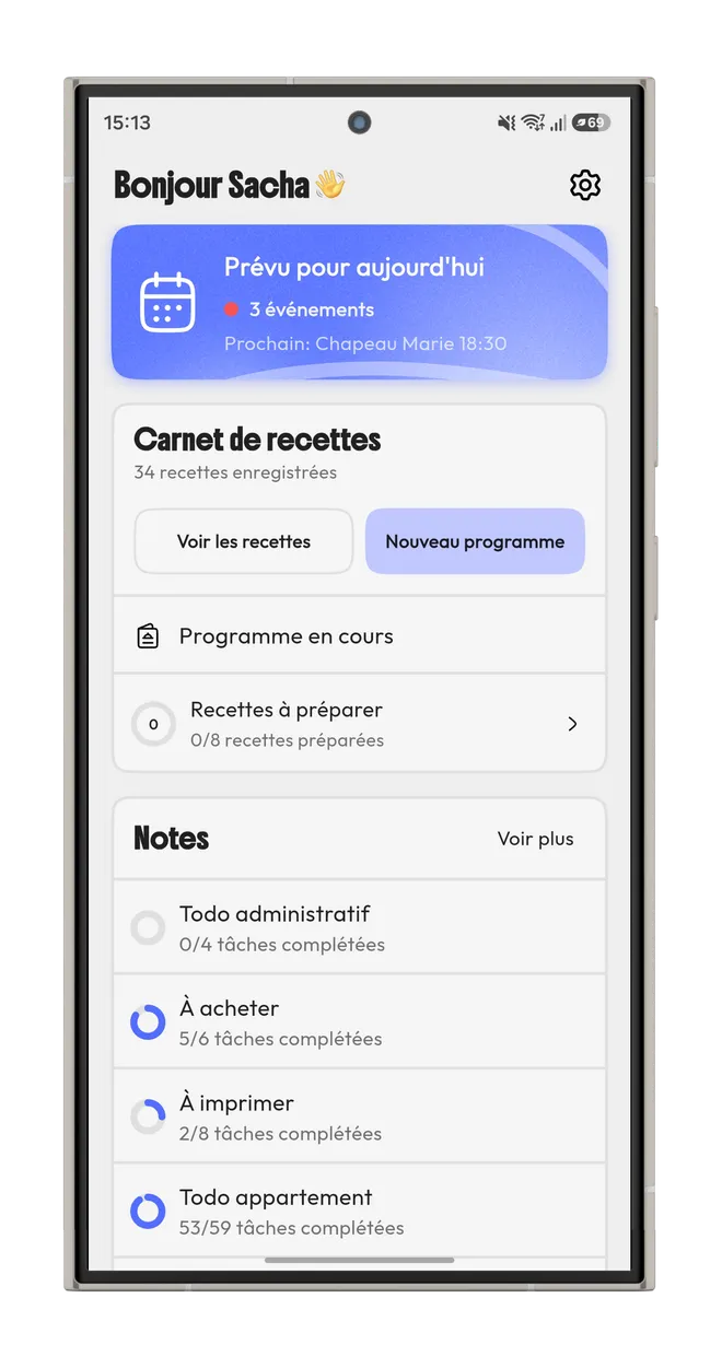 L’écran d’accueil de Shadom : les événements du jour, le carnet de recettes et les notes épinglées